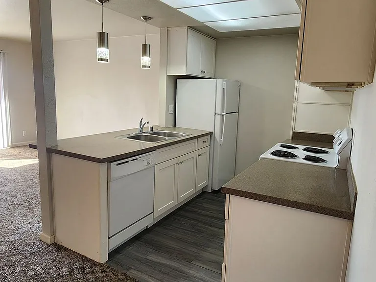31932 Del Cielo Este — Photo 9