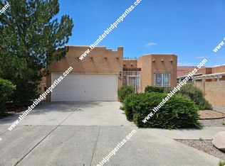 7571 Willow Run Dr NE, Albuquerque, NM 87113