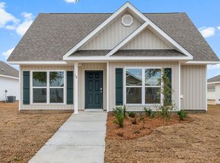 38 Elderberry St, Freeport, FL 32439