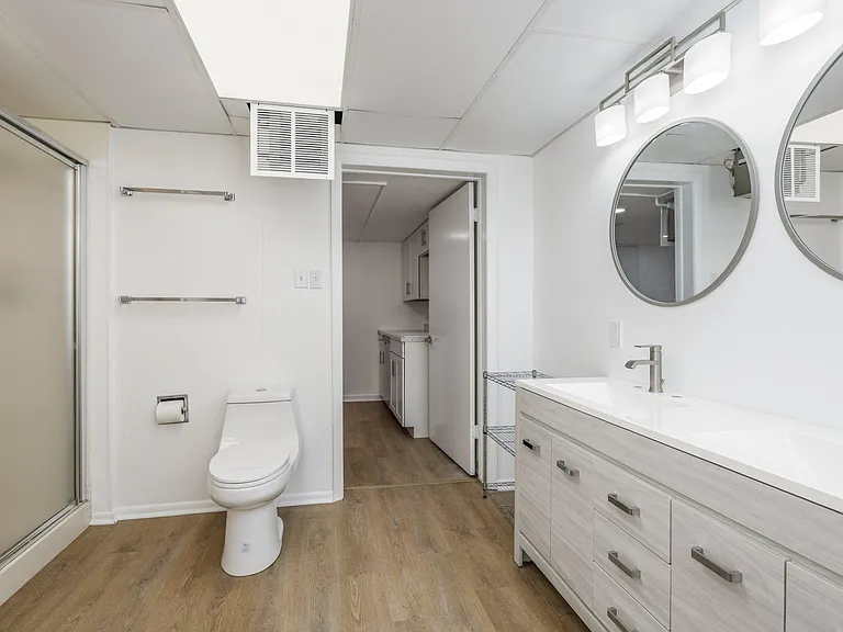 2131 Bonvue Dr #B — Photo 11