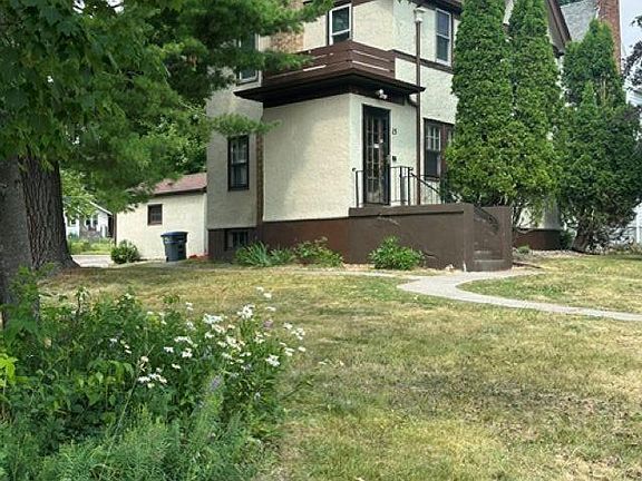 5th image of 15 Snelling Ave