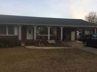 151 N Main St, Due West, SC 29639