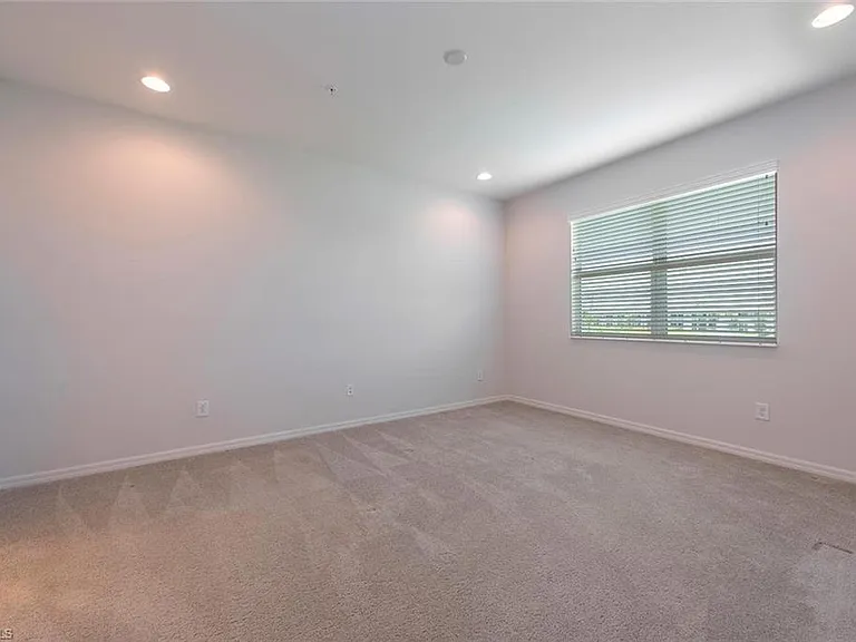 6972 Avalon Cir #1007 — Photo 7