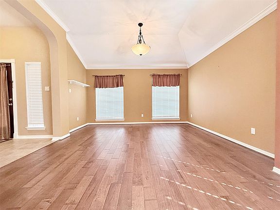 3rd image of 7303 Slippery Elm Ln