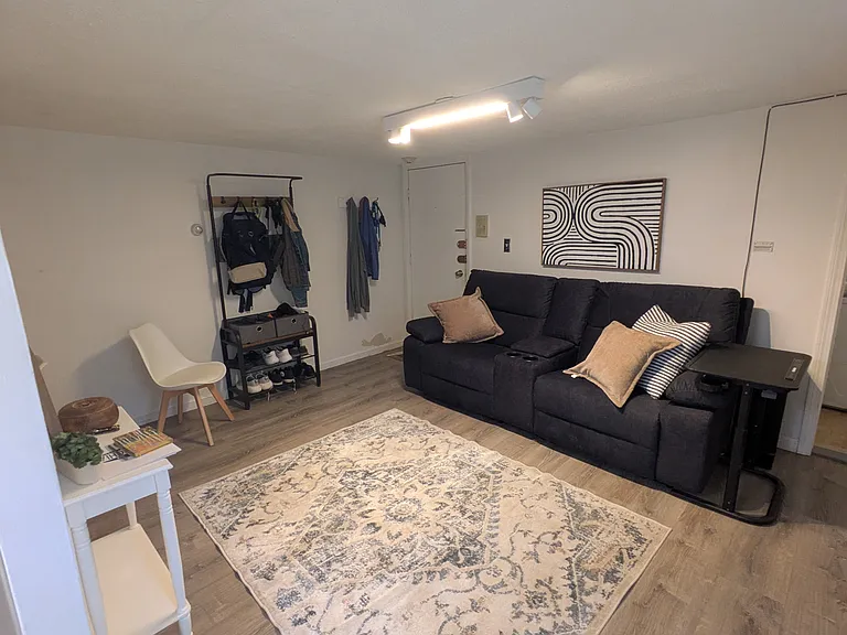 110 Lanark Rd #15 — Photo 8