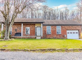 138 Estate Dr, Morgantown, WV 26508