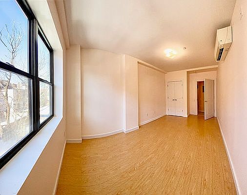 4th image of 3049 Brighton Third St #3