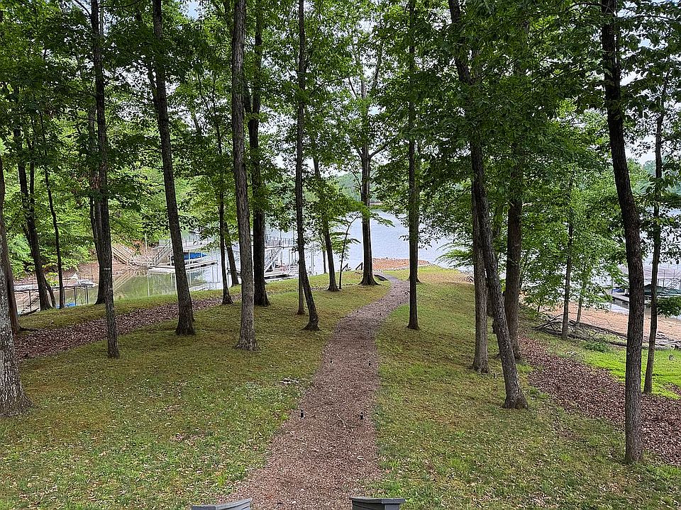 1st image of 6175 Cardinal Dr