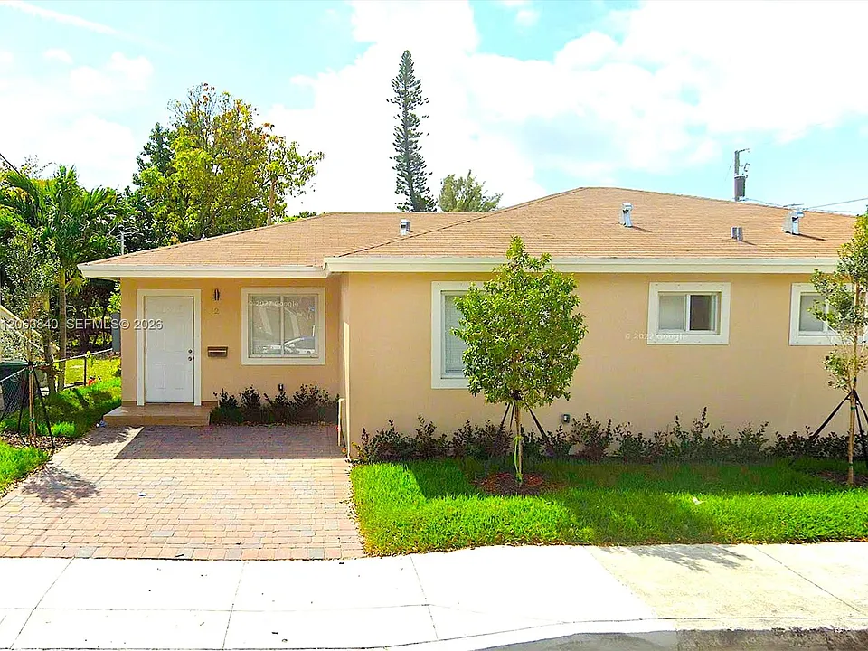 4643 NW 15th Ct
