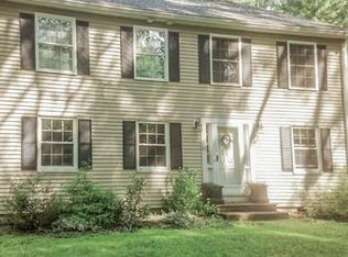 82 Middle Rd, Southborough, MA 01772