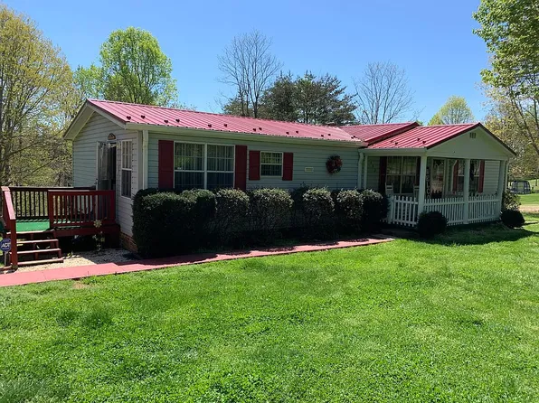 492 Fuller St, Axton, VA 24054