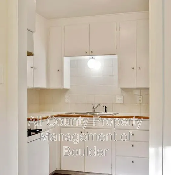 732 Alpine Ave — Photo 4