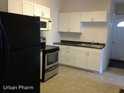 1st image of 901 Logan St SE