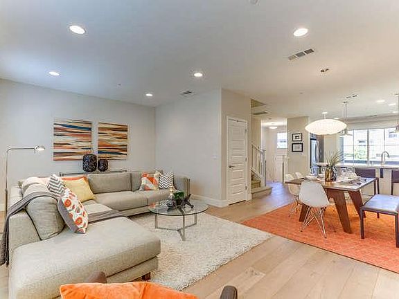 3rd image of 471 Landeros Dr