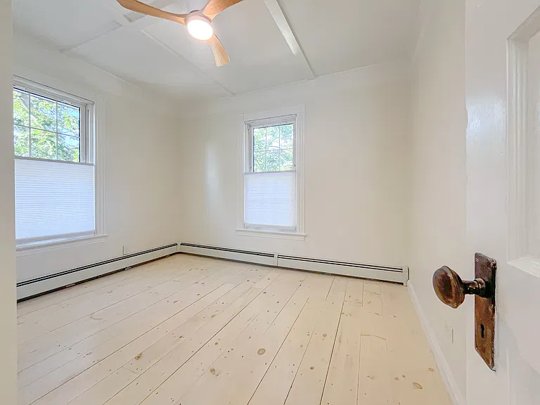 22 Crescent Ave — Photo 56
