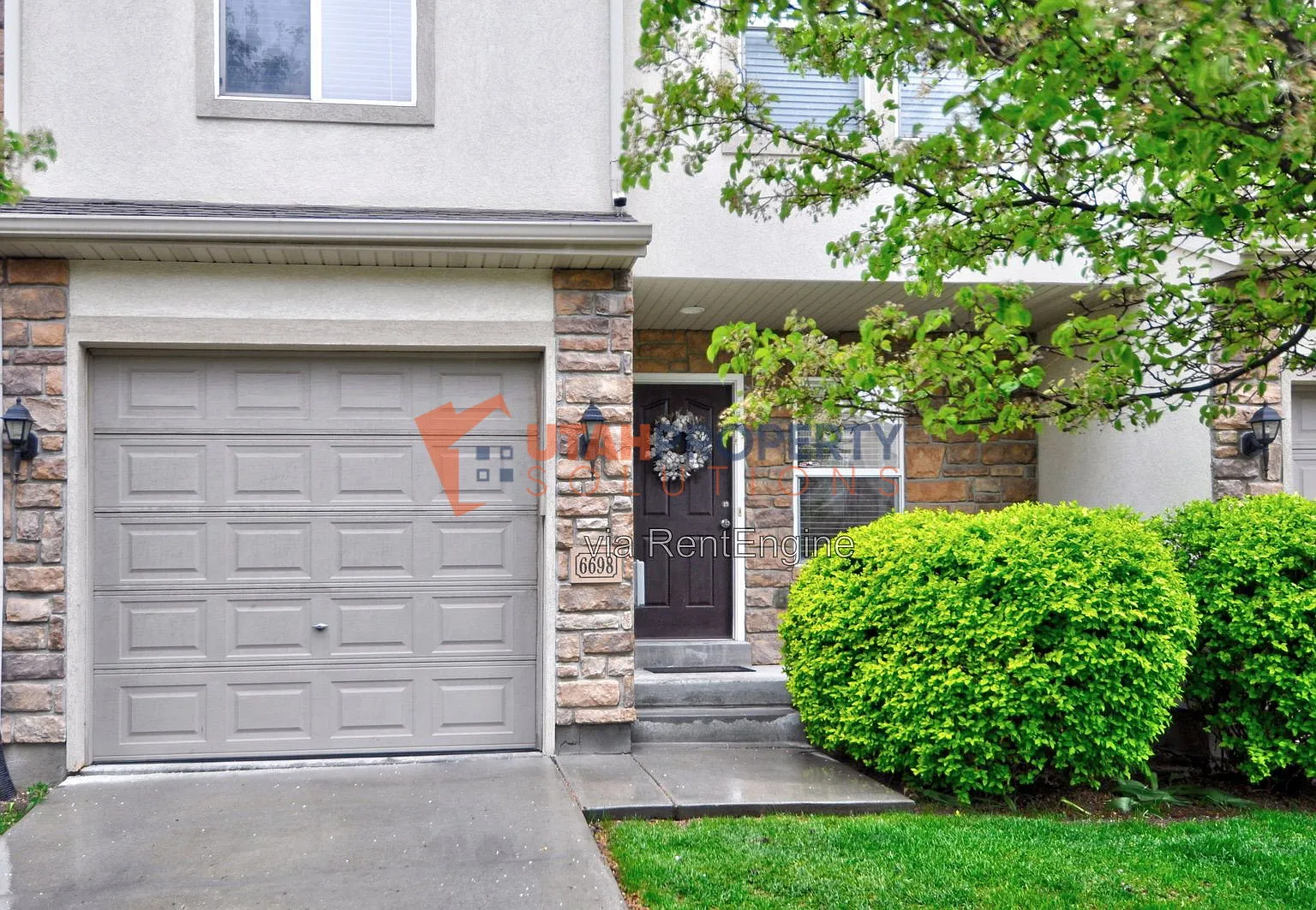 3 bed, 2.5 bath, 2215 sqft, $2,295 — Photo 4
