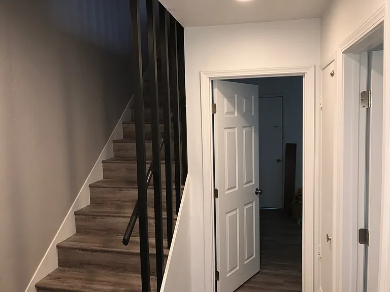 871 Park Ave — Photo 4
