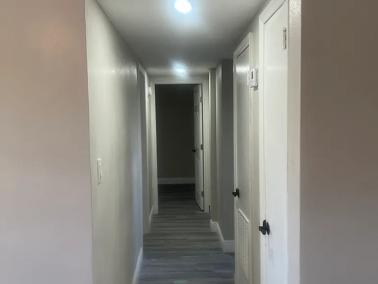 1804 Cadillac Cir — Photo 5