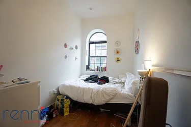 Rented by Rennit Inc.