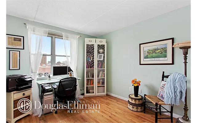 Sold by Douglas Elliman | media 18