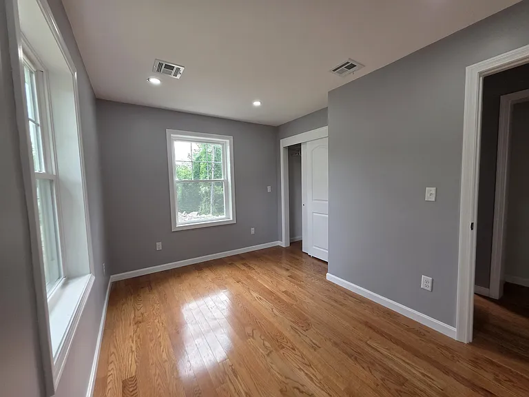 61 Leander St #61 — Photo 12