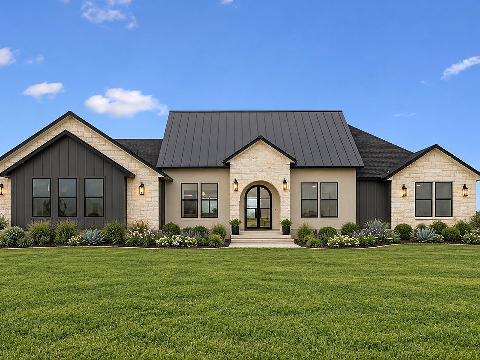 1st image of 153 TIMBER PL