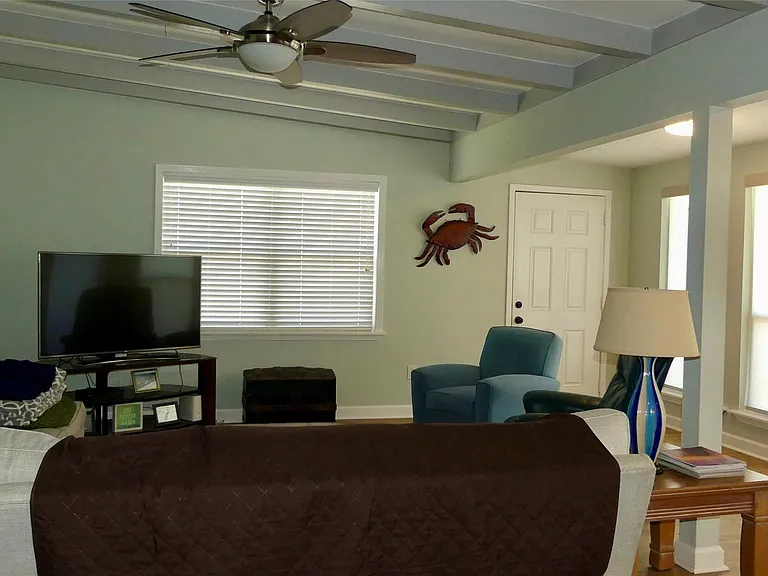 58 Lakeside Dr — Photo 12