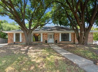4316 Ridglea Country Club Dr, Benbrook, TX 76126
