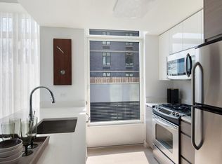 214 50th Ave APT 903W, Long Island City, NY 11101