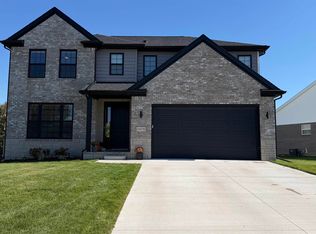 15478 Orchard Meadows Dr, Monroe, MI 48161