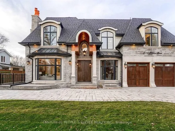 2115 Rebecca St, Oakville, ON L6L 2A4