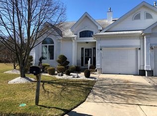 20 Kingston Ct, Monroe Township, NJ 08831