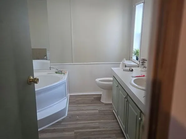 6174 Robert Cir, Ypsilanti, MI 48197