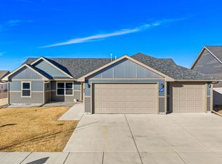 37 37th Ave NE, Great Falls, MT 59404