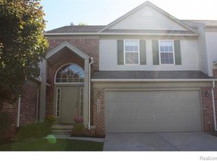 49041 Hawksburry Rd, Canton, MI 48188