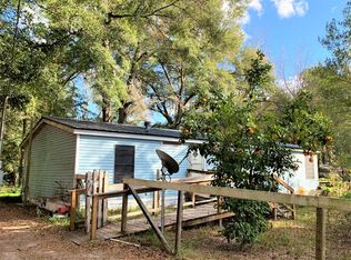 1090 Kushmer St, Bell, FL 32619