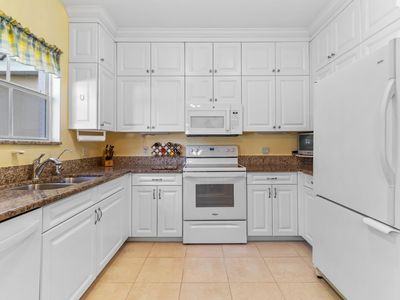 28060 Palmas Grandes Ln APT 202, Bonita Springs, FL, 34135