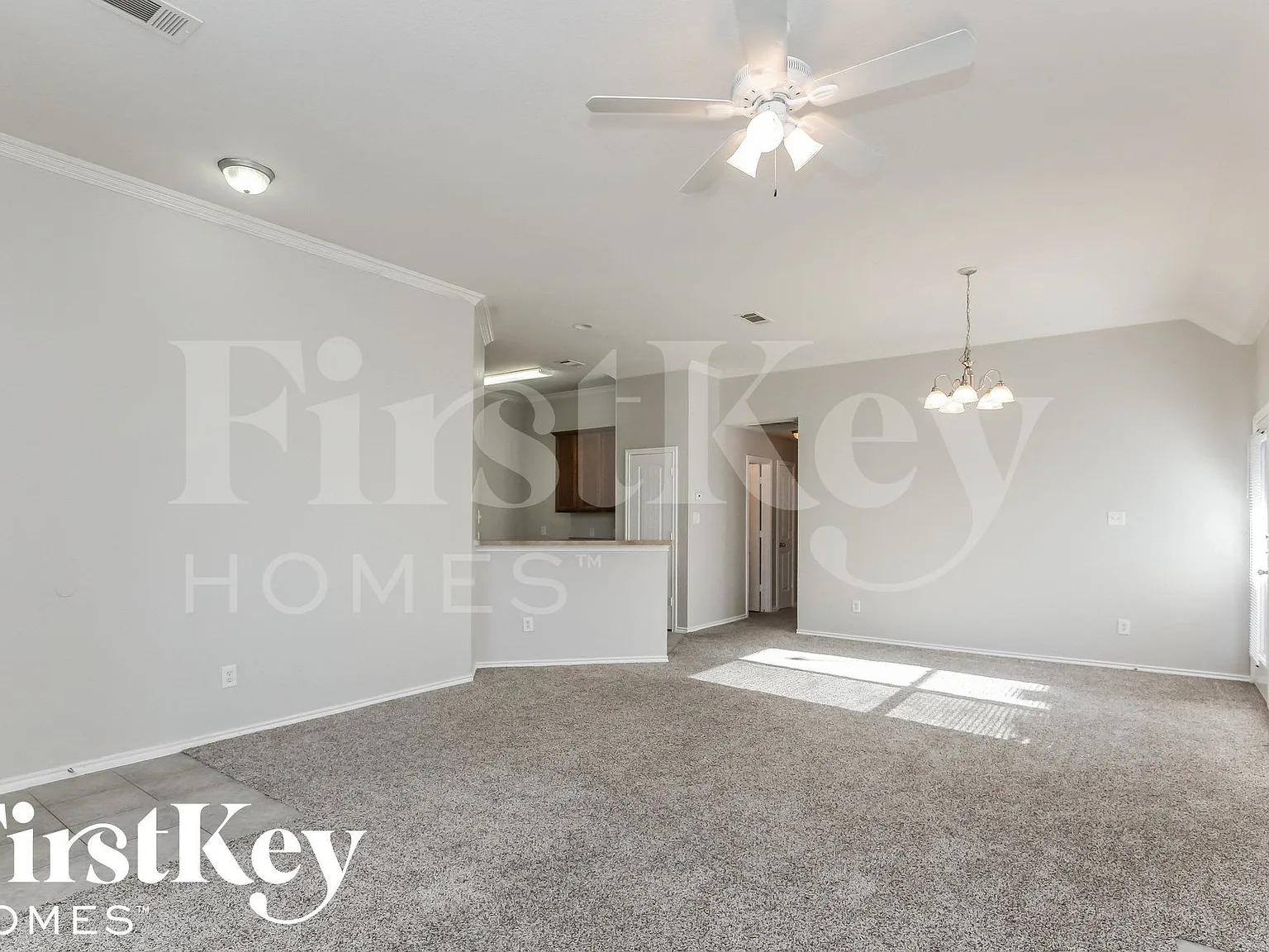4 bed, 2.0 bath, 1582 sqft, $1,970 — Photo 3