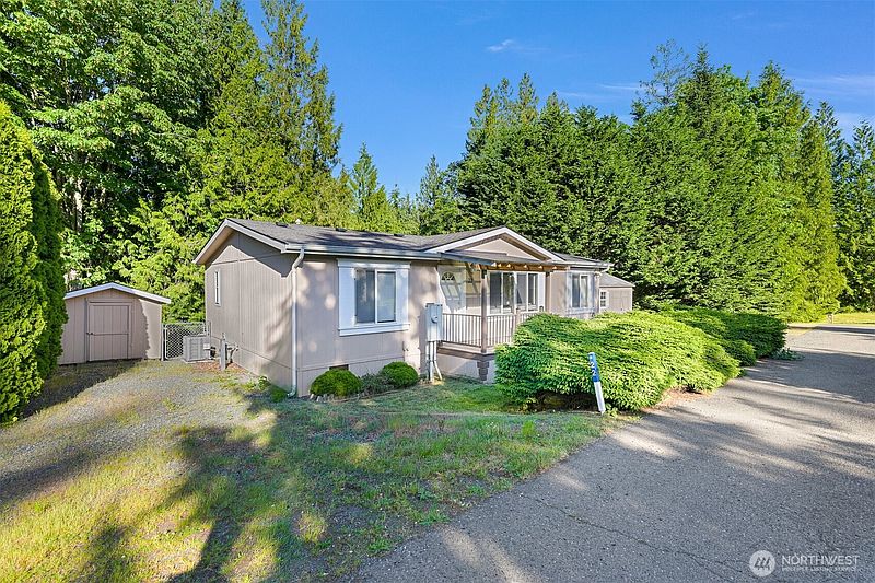 4th image of 2174 Yew Street Road #22