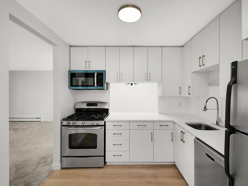 1st image of 7500 Cahill Rd APT 304C