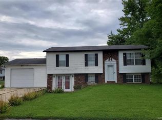 34173 Catfish Ct, Brighton, IL 62012