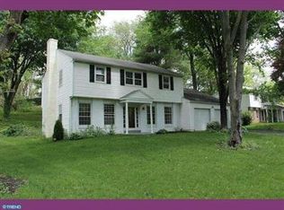 633 Trinity Dr, West Chester, PA 19382