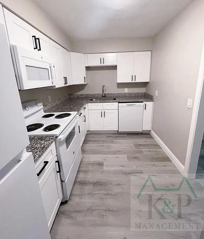 515 Duchess Ct, unit 3 — Photo 3