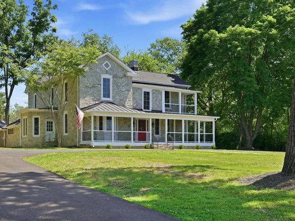 105 E Washington St, Remington, VA 22734