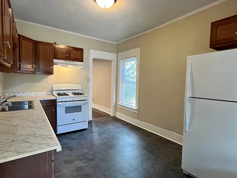 228 E Canedy St #3 — Photo 6