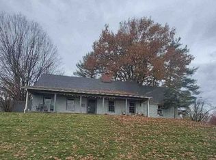 221 Raintree Rd, Frankfort, KY 40601