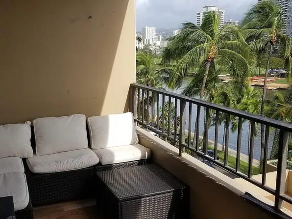 2121 Ala Wai Blvd APT 803, Honolulu, HI 96815
