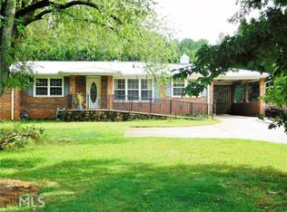 8384 Majors Rd, Cumming, GA 30041