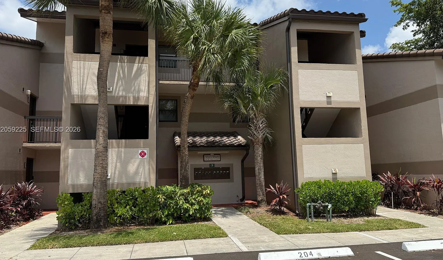Villas De Venezia Condo — Photo 2