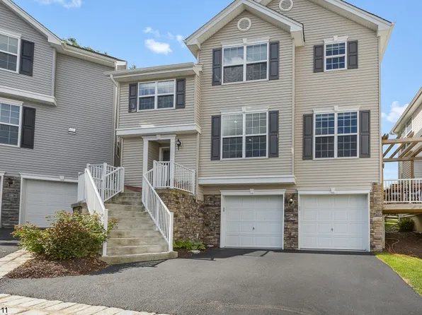 127 Sowers Dr, Hackettstown, NJ 07840